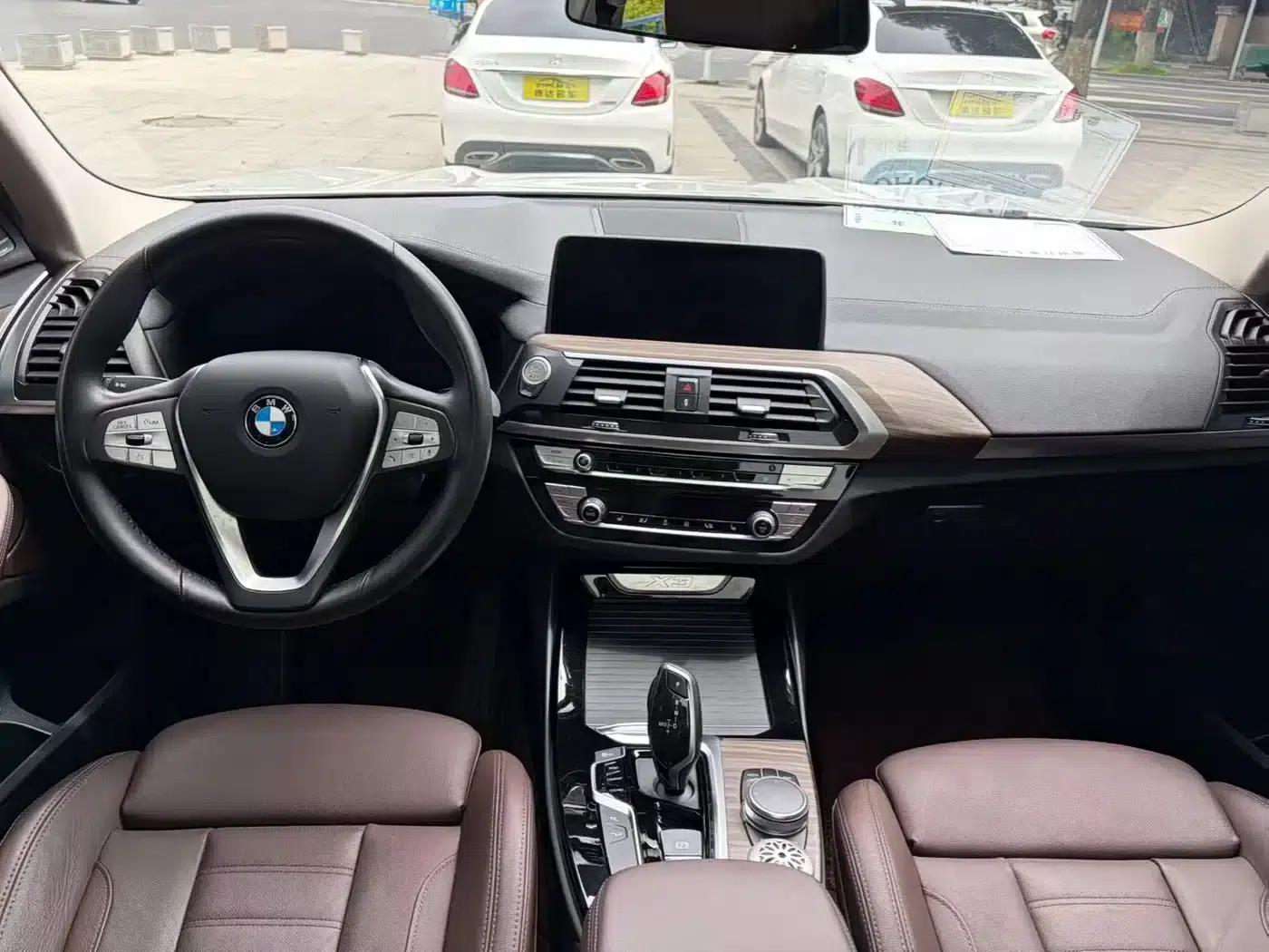 BMW X3 2020 xDrive28i Luxury Package — миниатюра 6