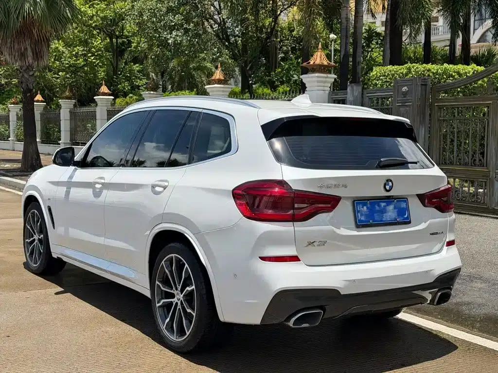 BMW X3 2020 xDrive30i Leading M Sport Package — миниатюра 3