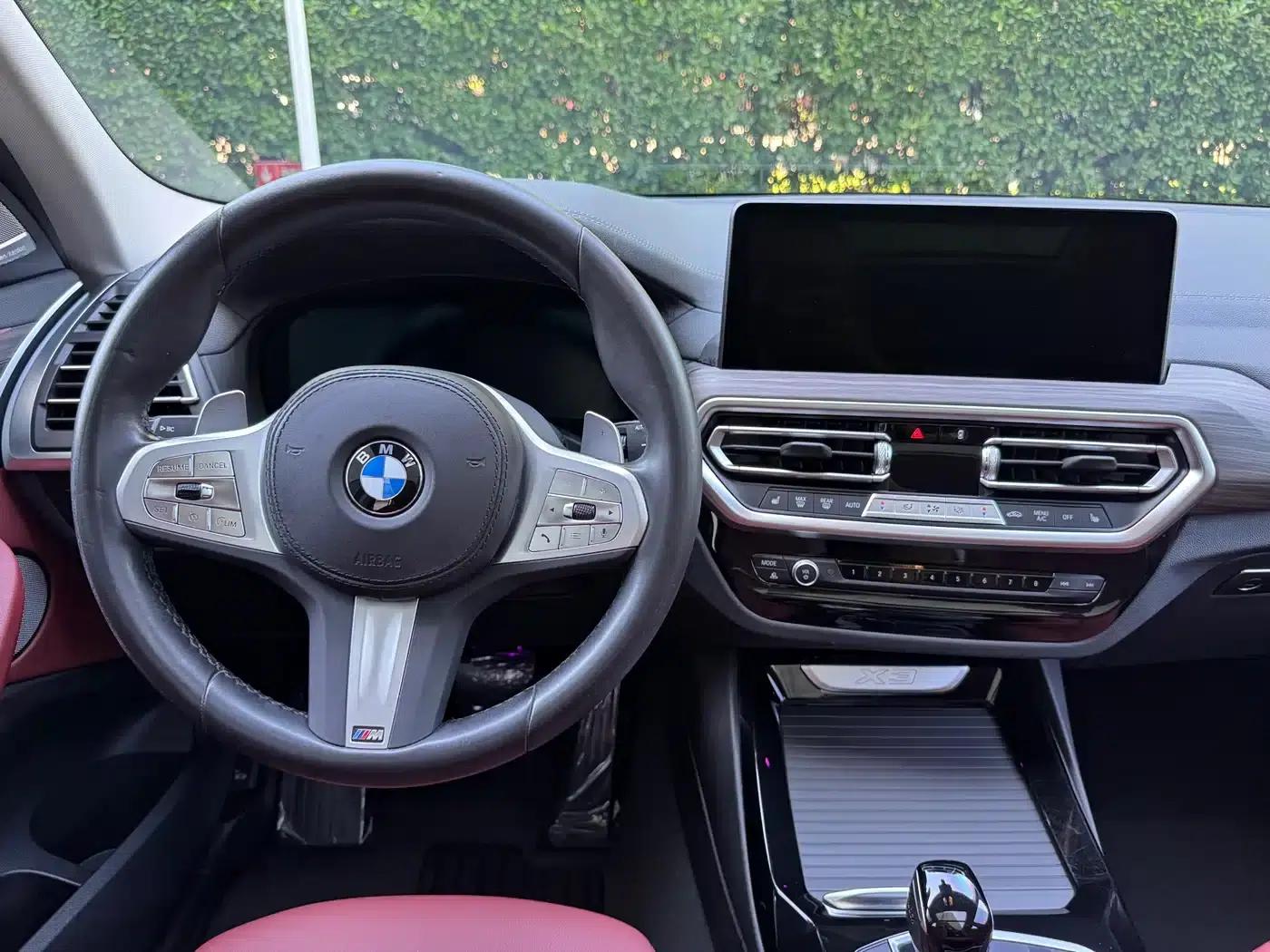 BMW X3 2023 xDrive30i Leading Edition M Sport Package — миниатюра 12