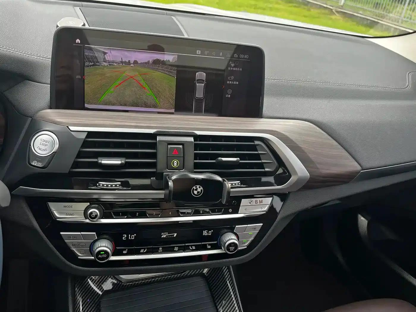 BMW X3 2021 xDrive28i Luxury Package — миниатюра 11