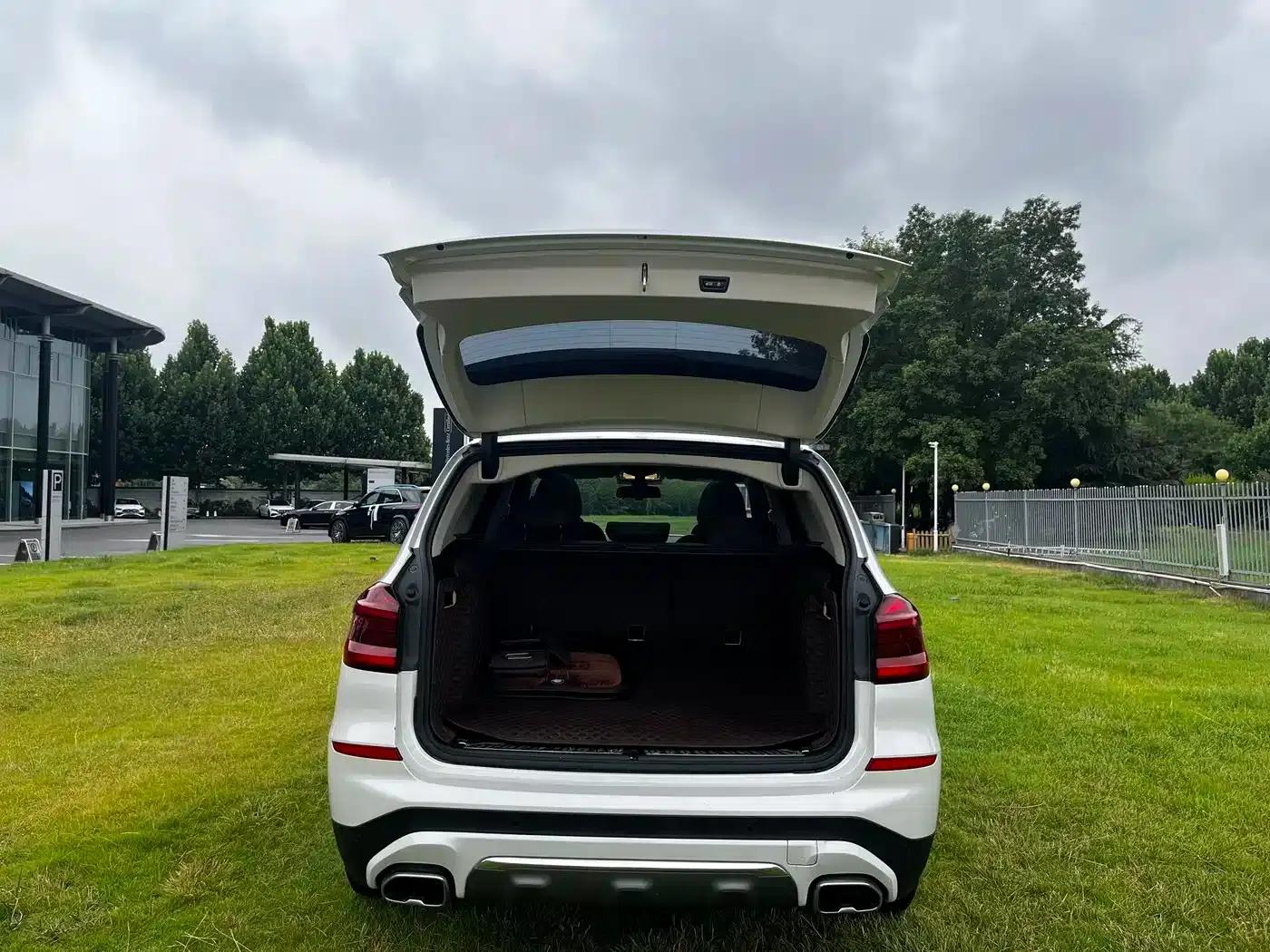 BMW X3 2021 xDrive28i Luxury Package — миниатюра 21