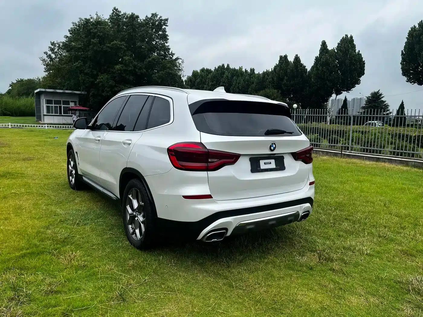 BMW X3 2021 xDrive28i Luxury Package — миниатюра 4