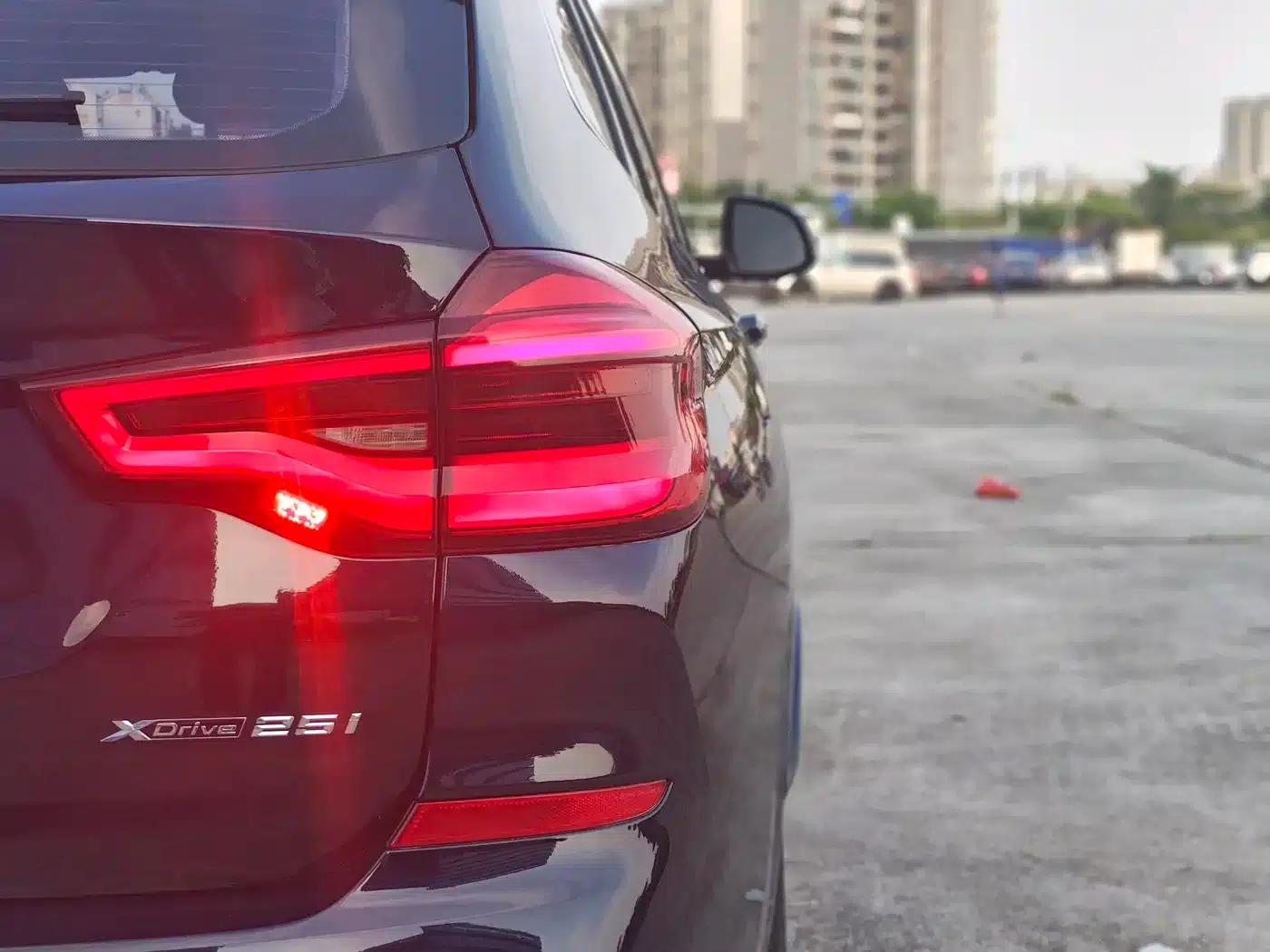 BMW X3 2021 xDrive25i M Sport Package — миниатюра 7