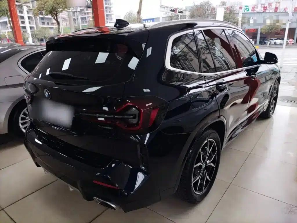 2023 BMW X3 xDrive25i M Sport Package — миниатюра 5