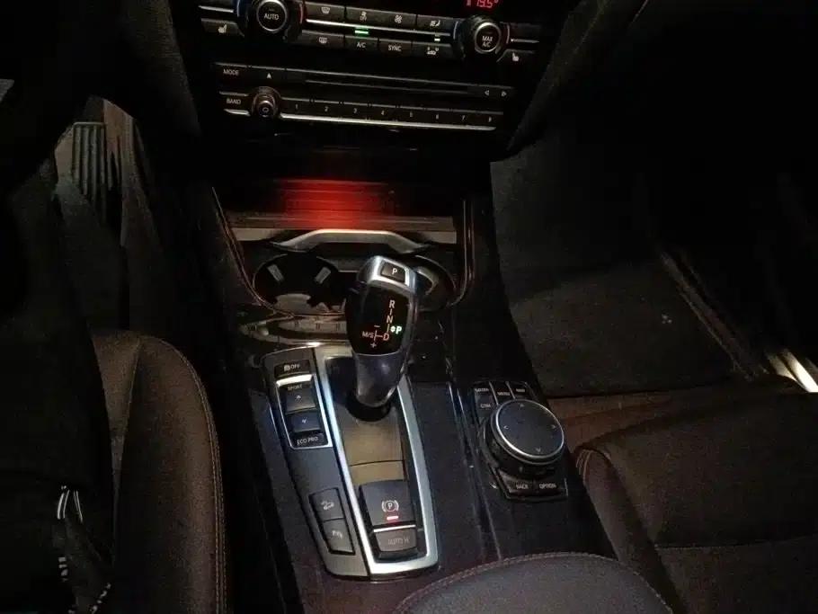 2016 BMW X3 xDrive20i M Sport (Imported) — миниатюра 16