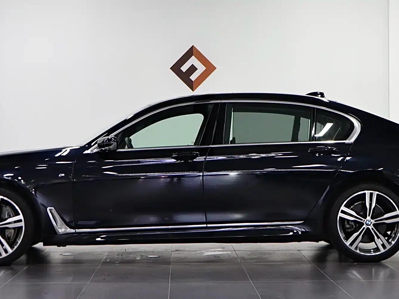 2018 BMW 7 Series 750Li xDrive M Sport Package — миниатюра 7