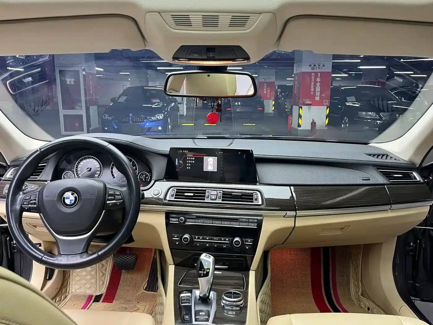 2013 BMW 7 Series 730Li Luxury — миниатюра 18