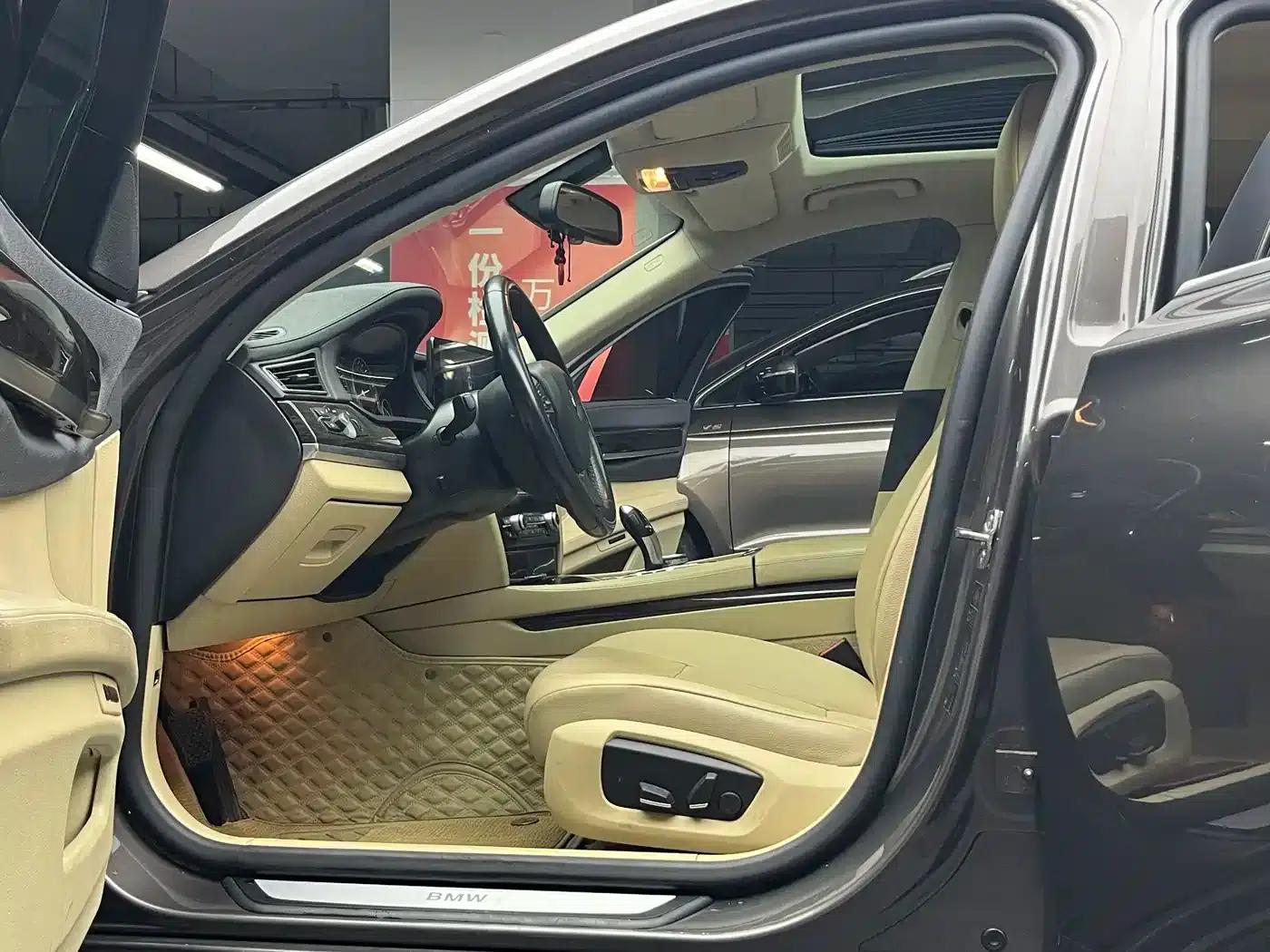2013 BMW 7 Series 730Li Luxury — миниатюра 5