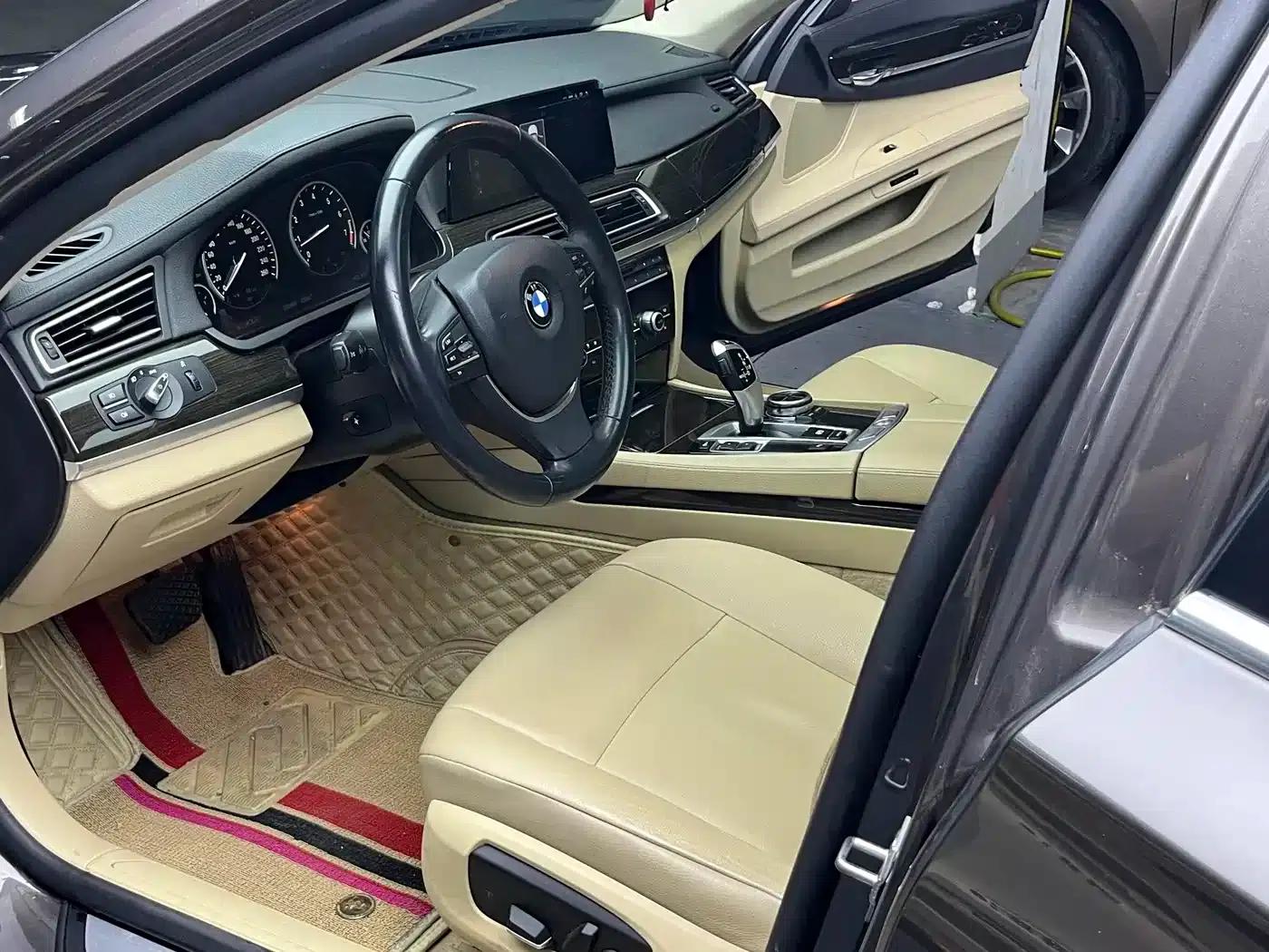 2013 BMW 7 Series 730Li Luxury — миниатюра 6