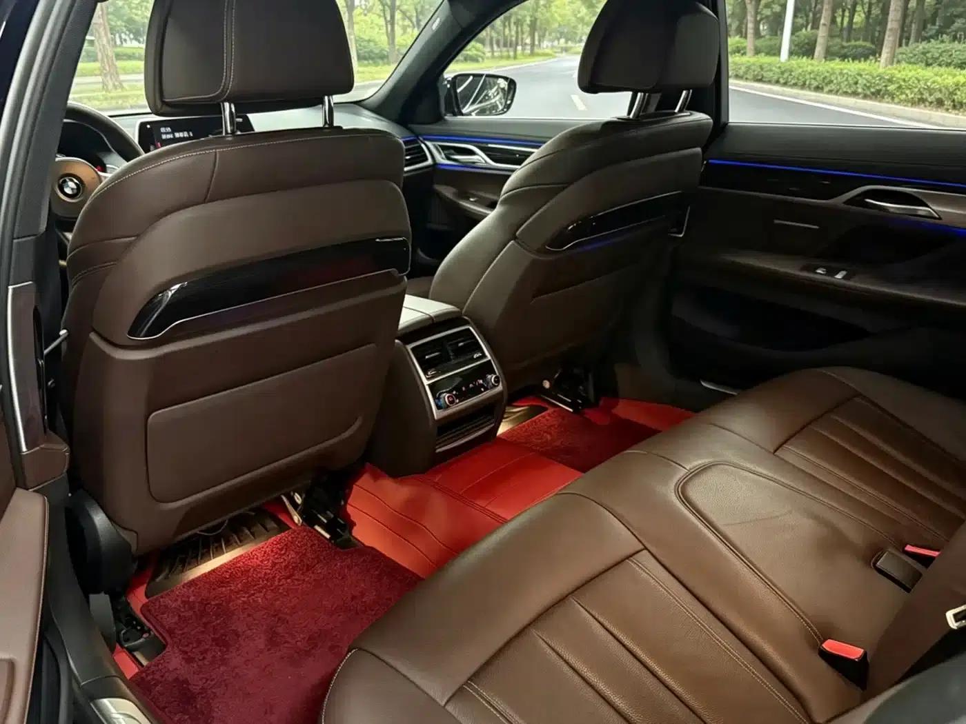 2018 BMW 7 Series 730Li Leading Edition M Sport Package — миниатюра 4