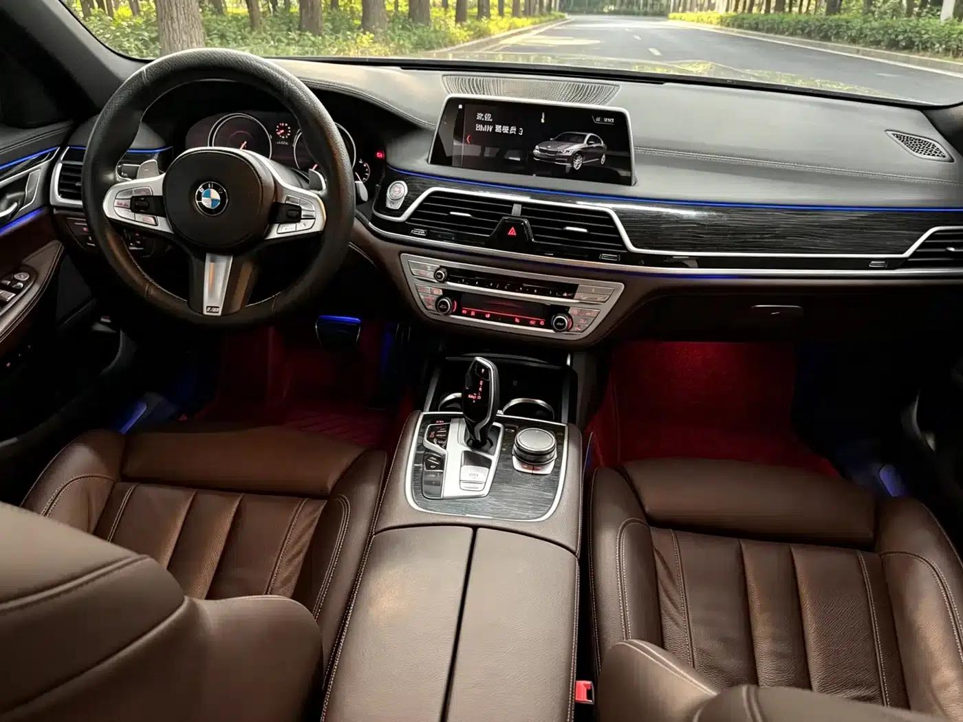2018 BMW 7 Series 730Li Leading Edition M Sport Package — миниатюра 6
