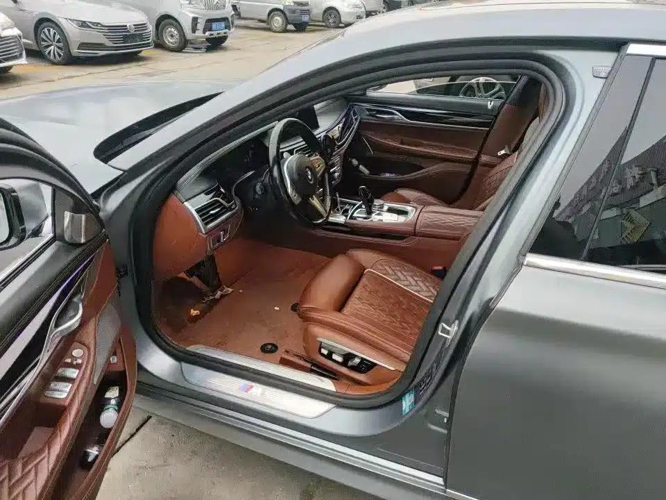 2021 BMW 7 Series 740Li xDrive Executive M Sport Package — миниатюра 8