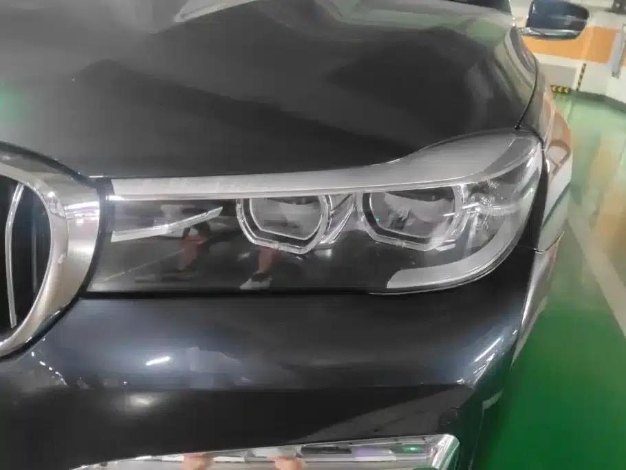 2018 BMW 7 Series 730Li Leading Edition M Sport Package — миниатюра 5