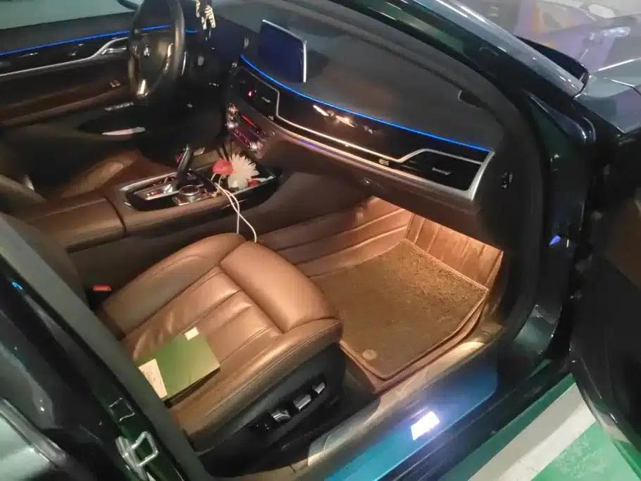 2018 BMW 7 Series 730Li Leading Edition M Sport Package — миниатюра 8