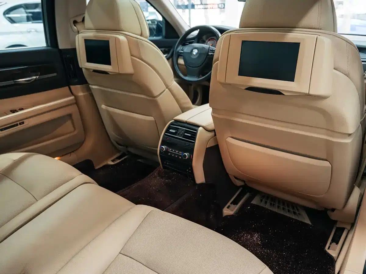 BMW 7 Series 2009 730Li Luxury — миниатюра 20