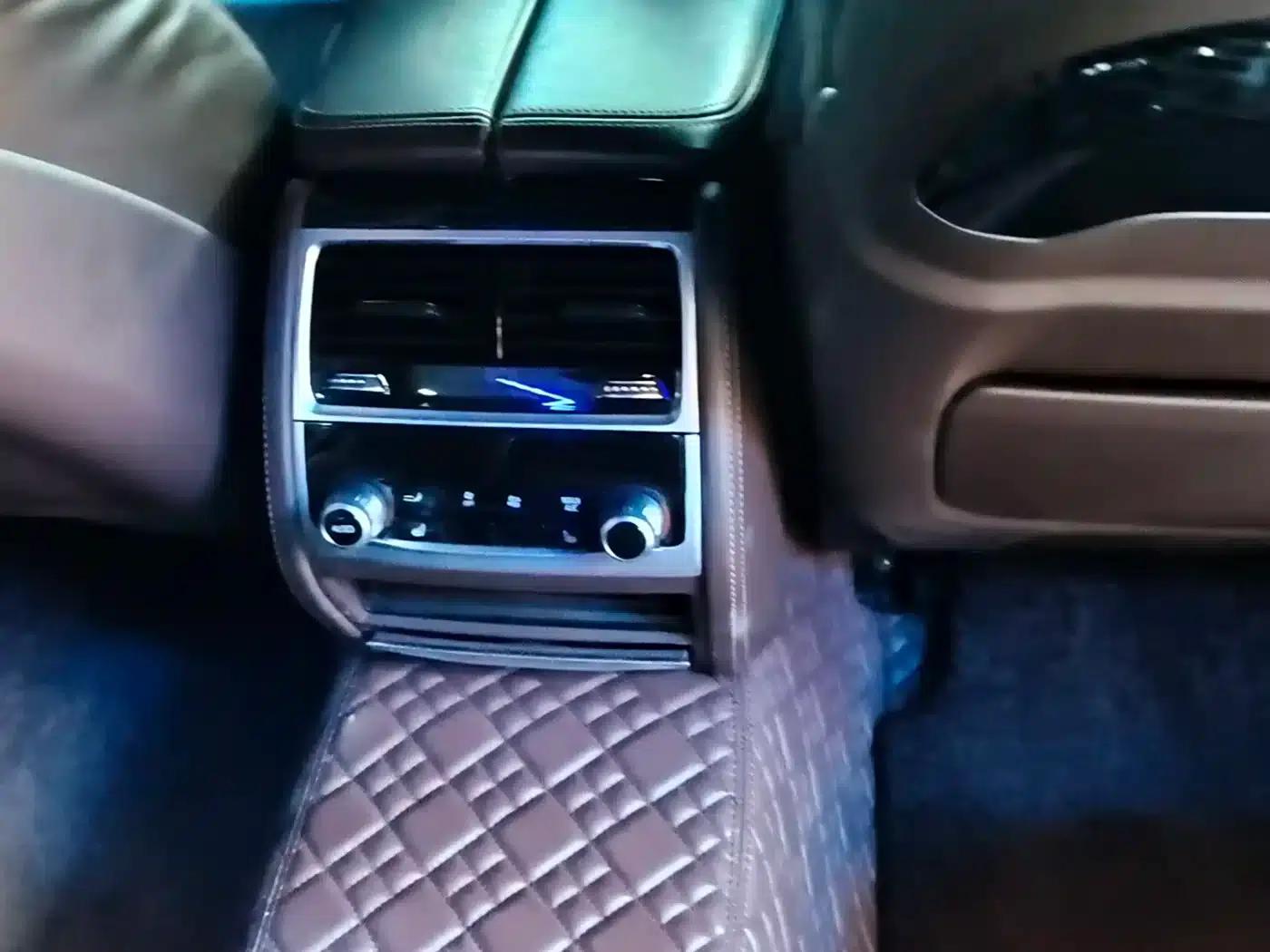 2021 BMW 7 Series 740Li Leading Edition M Sport Package — миниатюра 7