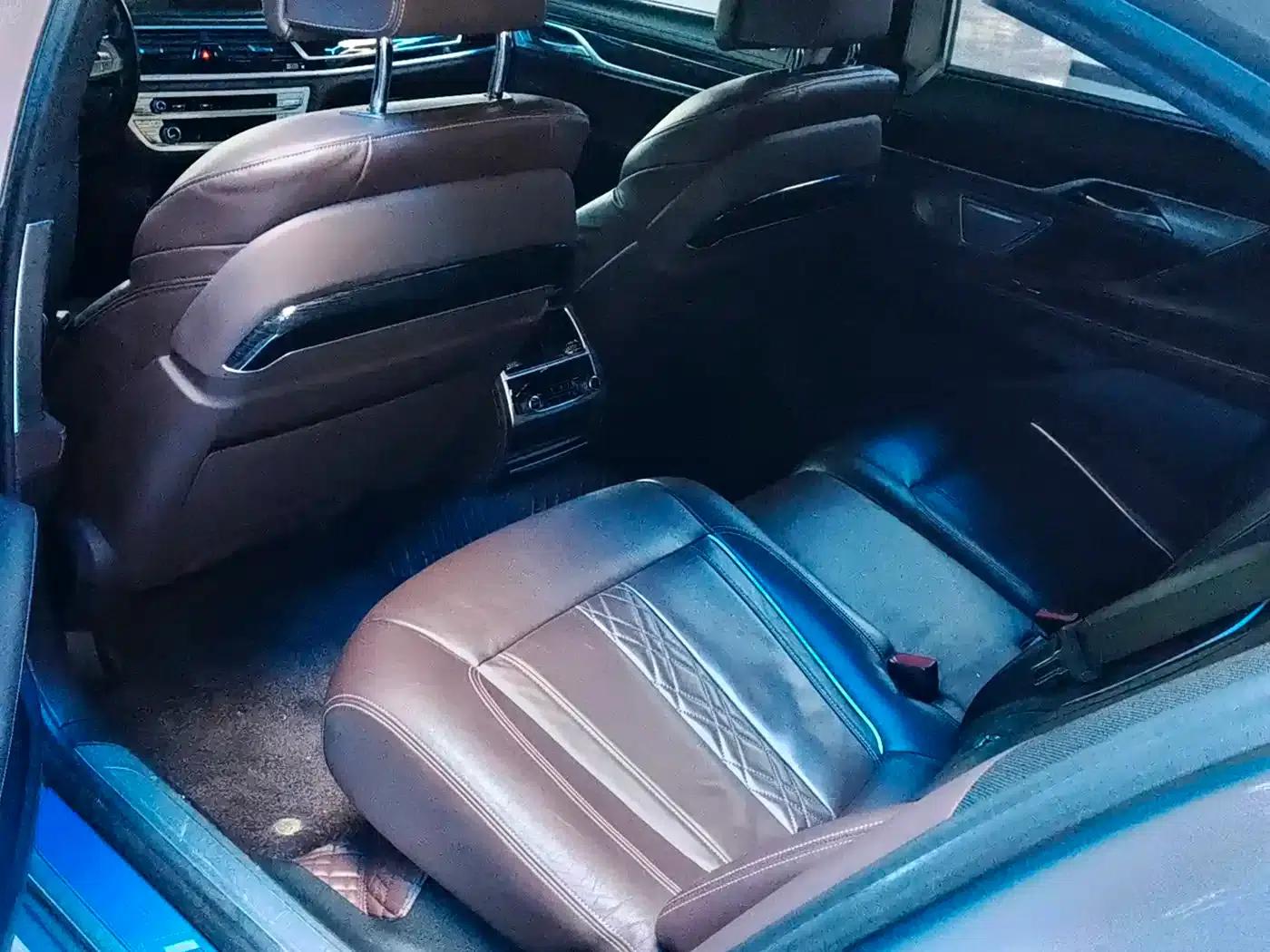 2021 BMW 7 Series 740Li Leading Edition M Sport Package — миниатюра 8