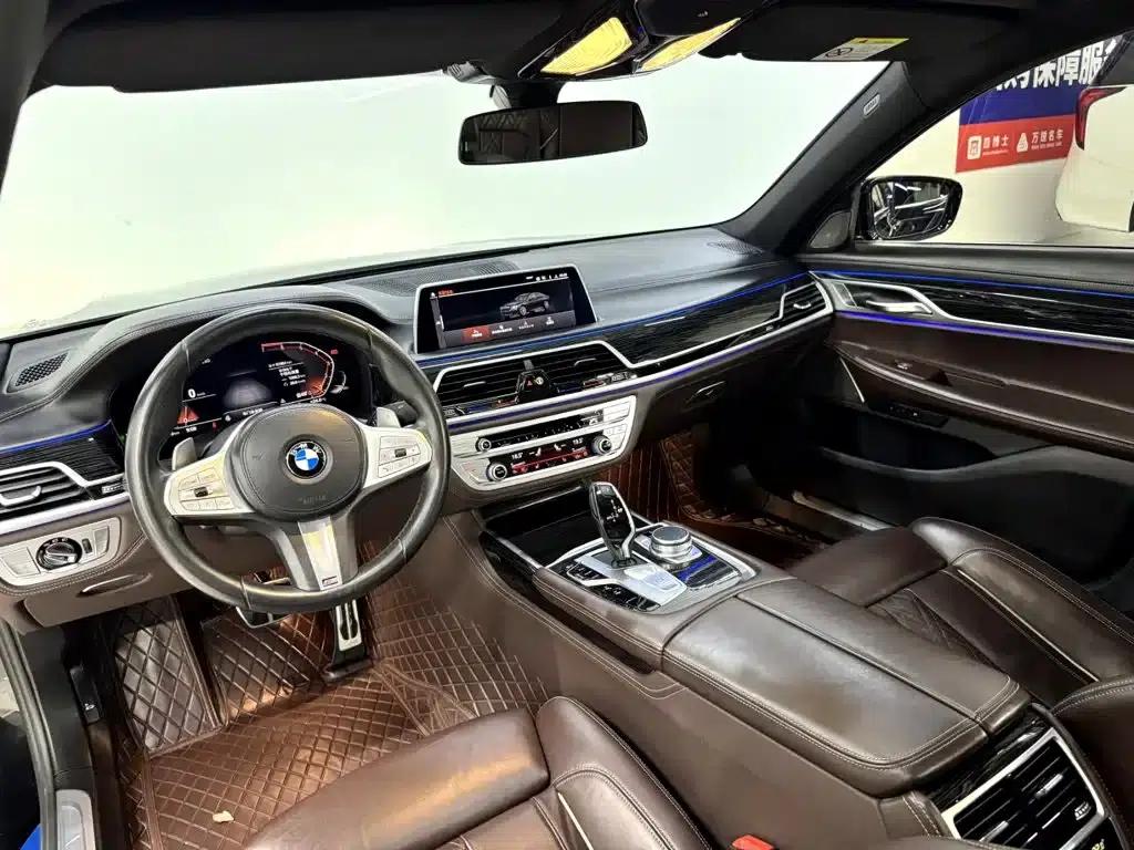 2021 BMW 7 Series 730Li M Sport Package — миниатюра 17