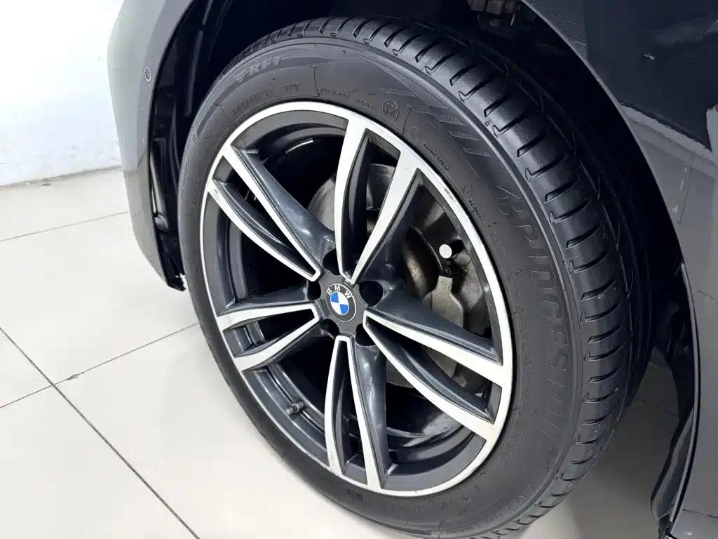 2021 BMW 7 Series 730Li M Sport Package — миниатюра 21