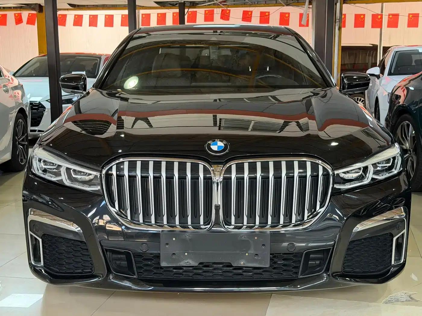 2019 BMW 7 Series 730Li M Sport Package — миниатюра 2