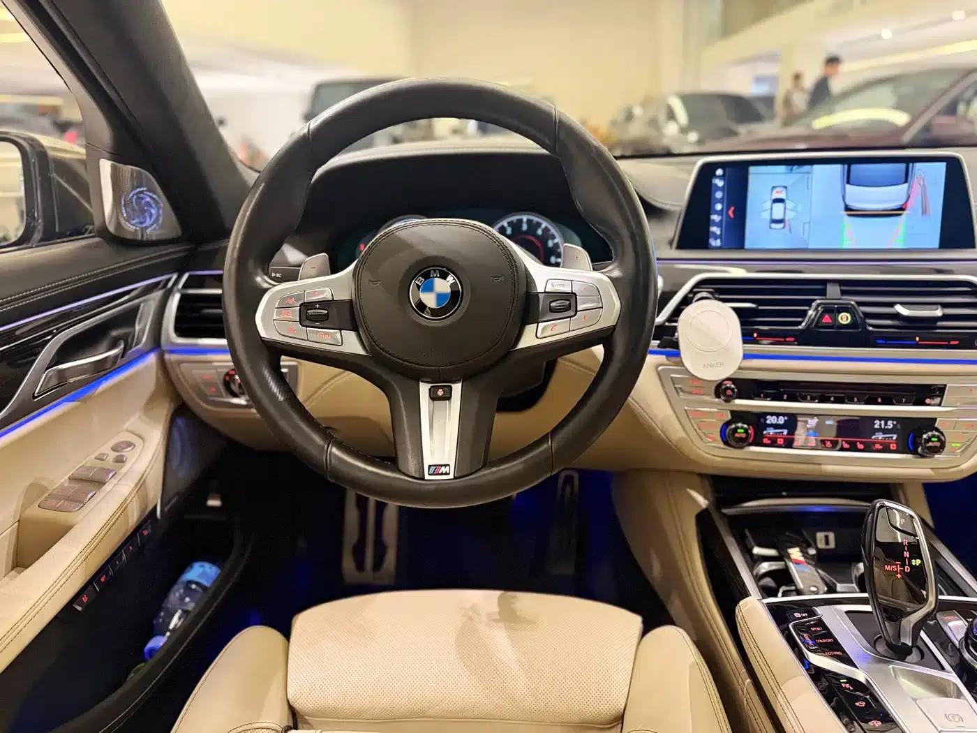 2018 BMW 7 Series M760Li xDrive — миниатюра 15