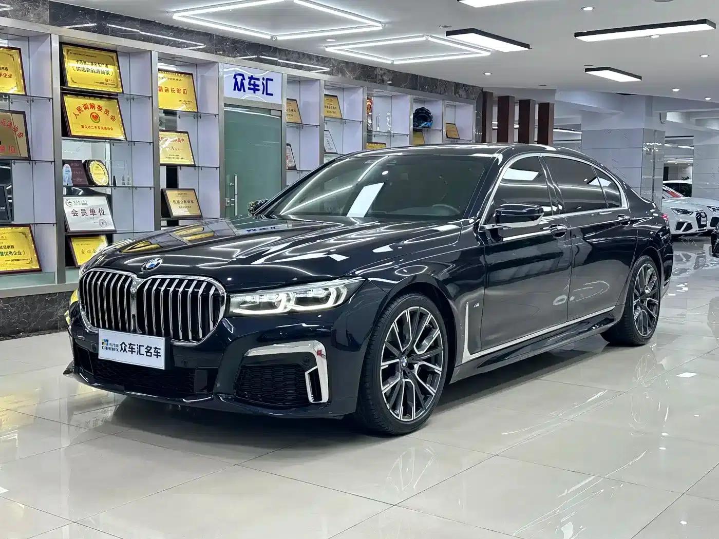 2021 BMW 7 Series 740Li Leading Edition M Sport Package — миниатюра 1