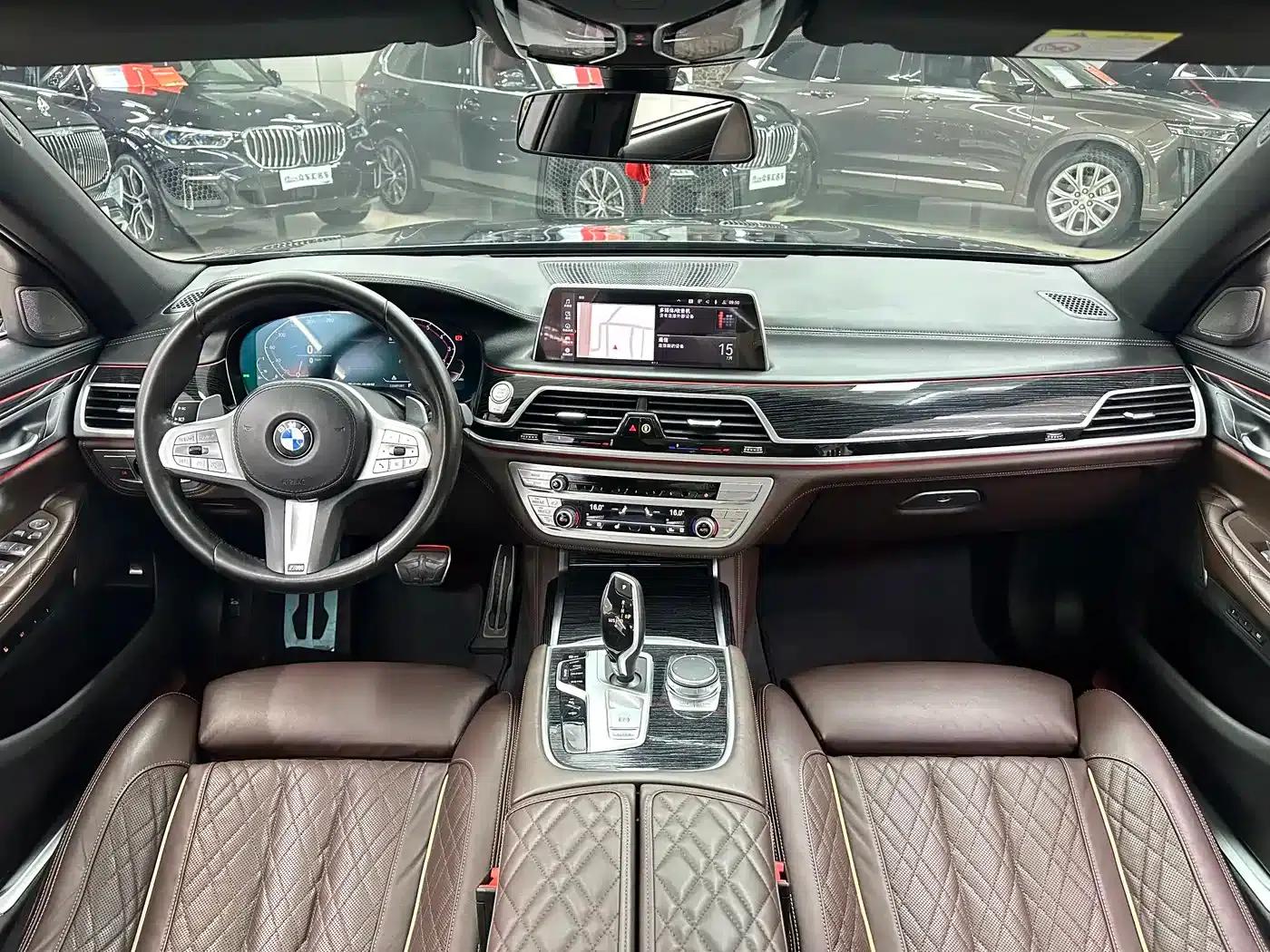 2021 BMW 7 Series 740Li Leading Edition M Sport Package — миниатюра 13