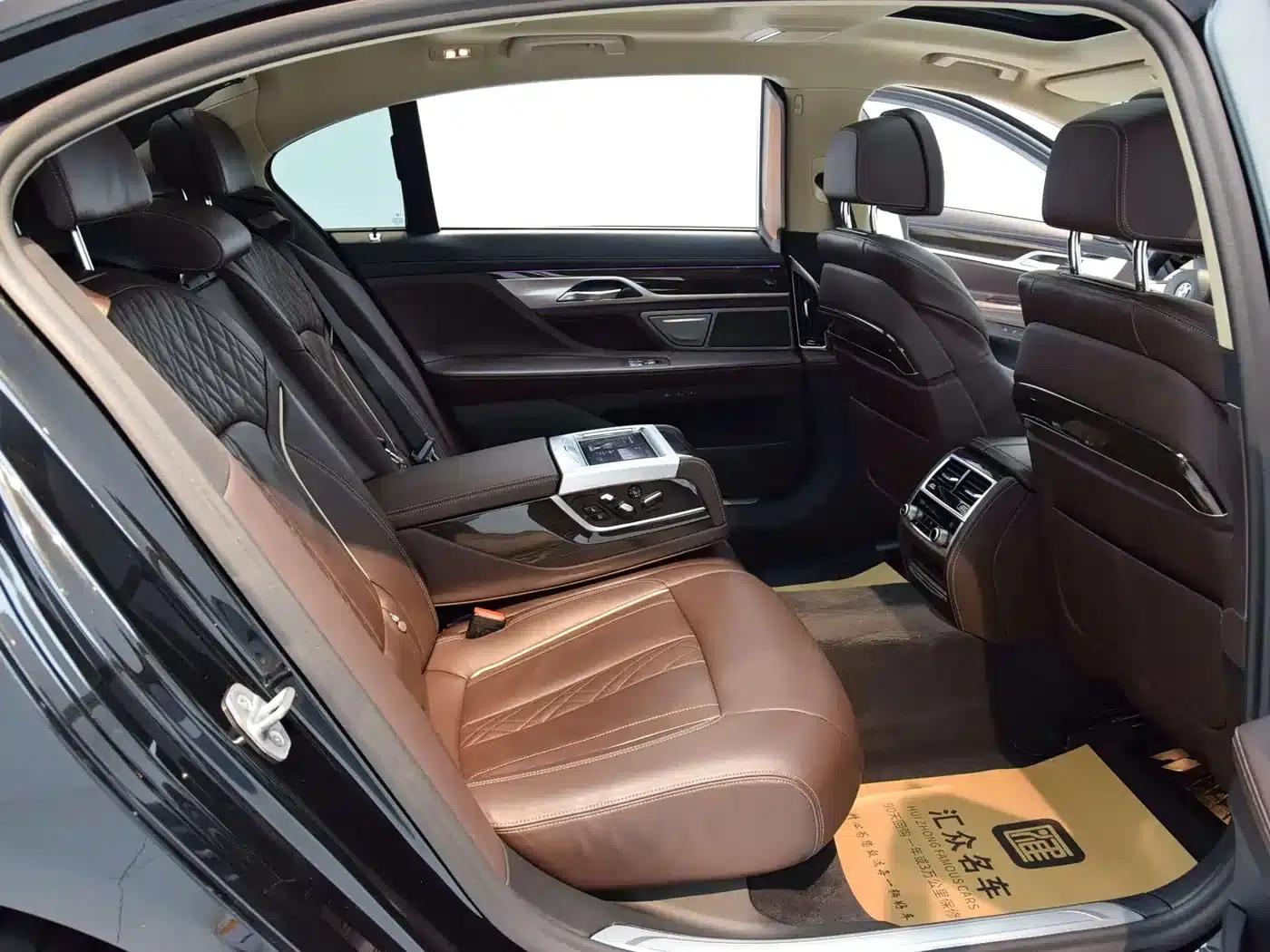 2021 BMW 7 Series 730Li Luxury Package — миниатюра 15