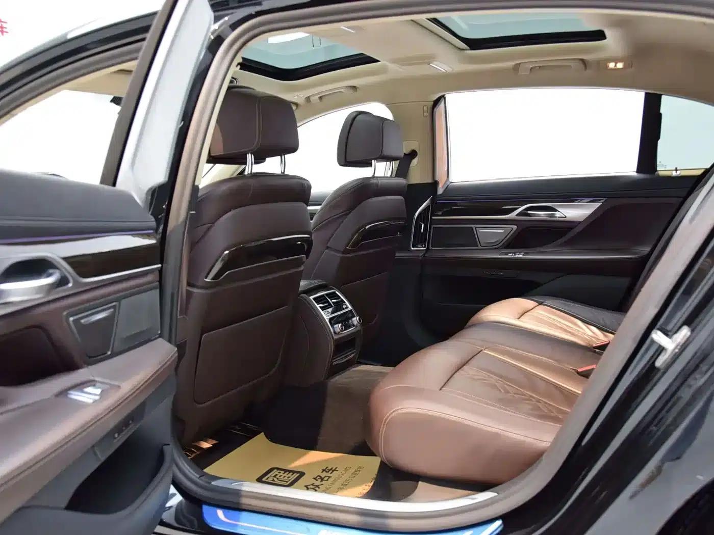 2021 BMW 7 Series 730Li Luxury Package — миниатюра 5
