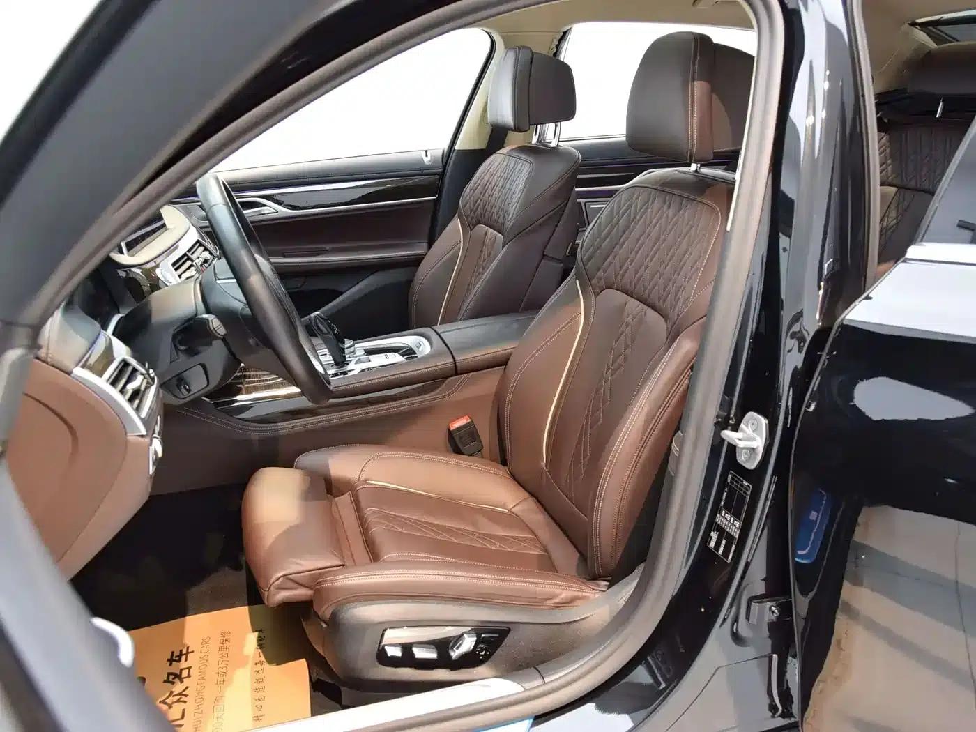 2021 BMW 7 Series 730Li Luxury Package — миниатюра 6