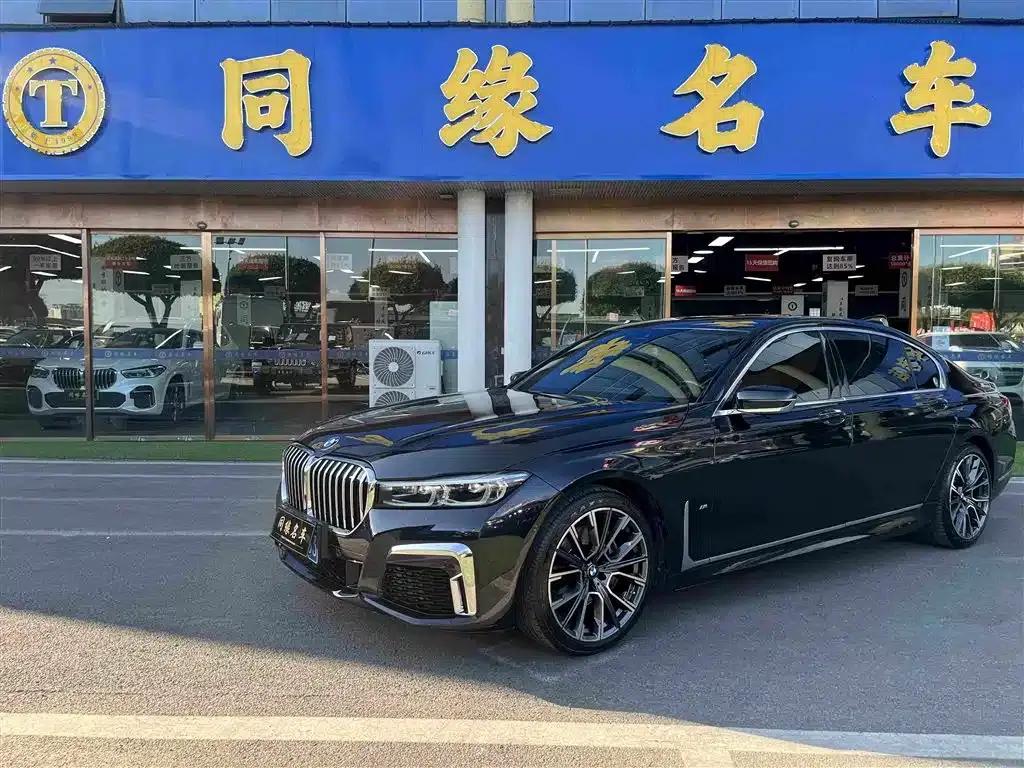 2021 BMW 7 Series 740Li Leading Edition M Sport Package — миниатюра 1