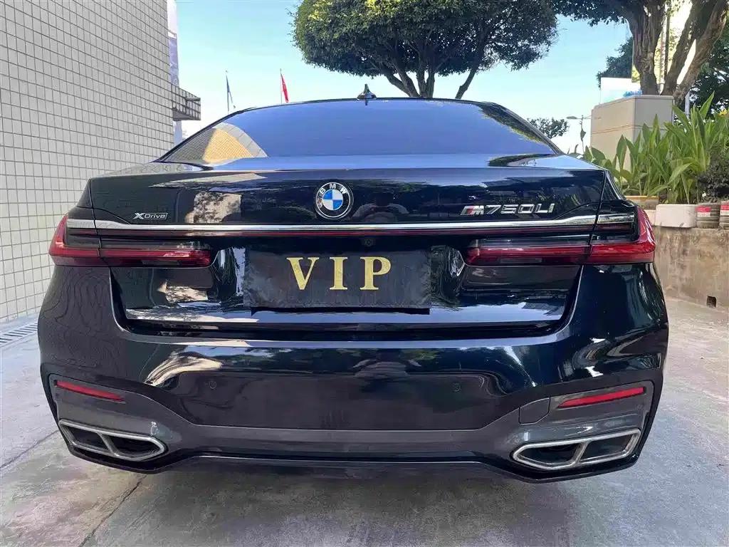 2021 BMW 7 Series 740Li Leading Edition M Sport Package — миниатюра 13