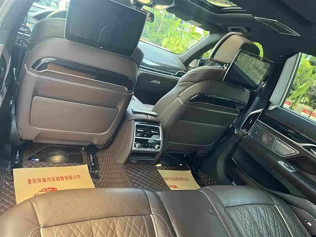 2021 BMW 7 Series 740Li Leading Edition M Sport Package — миниатюра 16