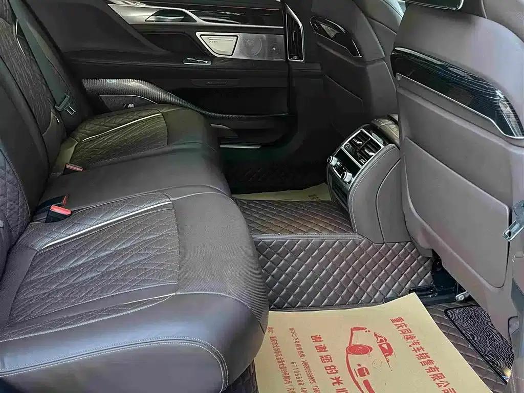 2021 BMW 7 Series 740Li Leading Edition M Sport Package — миниатюра 9