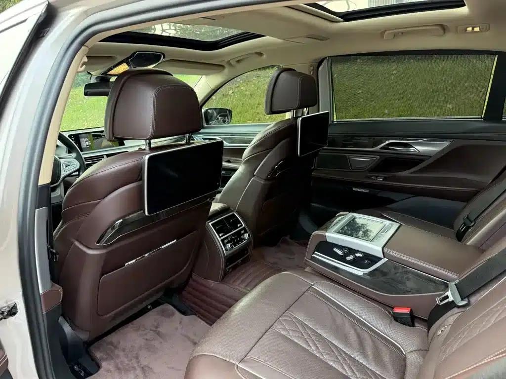 2016 BMW 7 Series 730Li Luxury — миниатюра 11