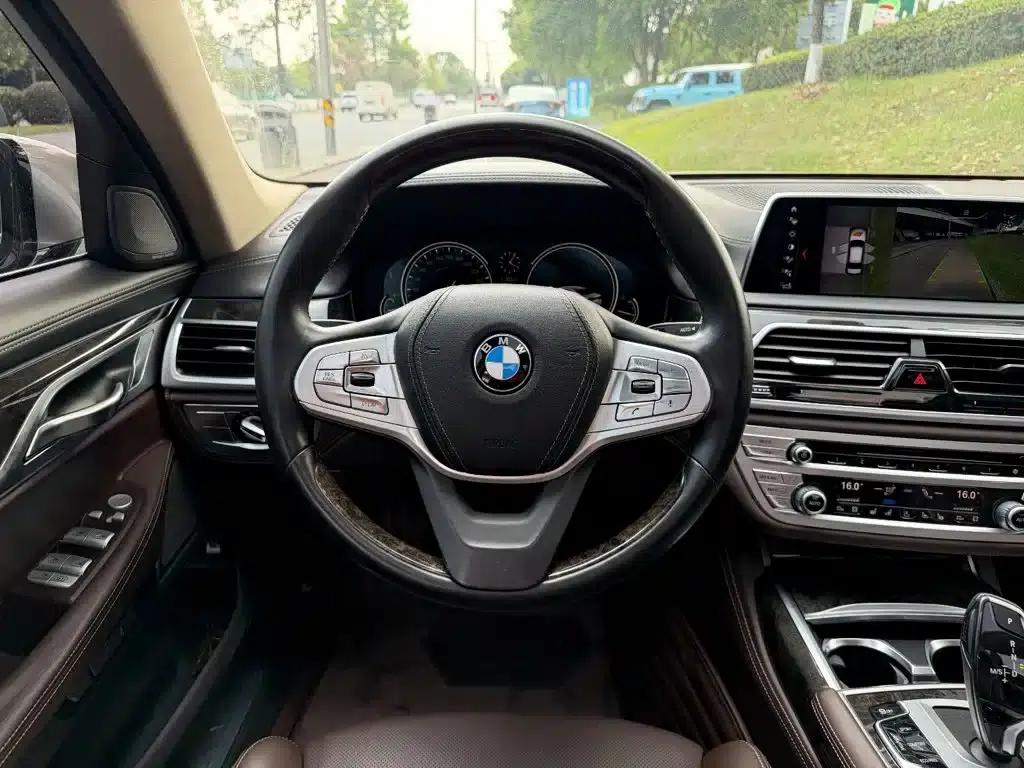 2016 BMW 7 Series 730Li Luxury — миниатюра 14