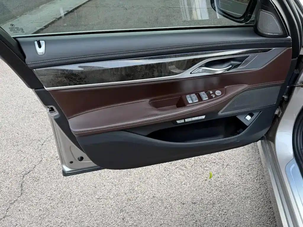 2016 BMW 7 Series 730Li Luxury — миниатюра 6