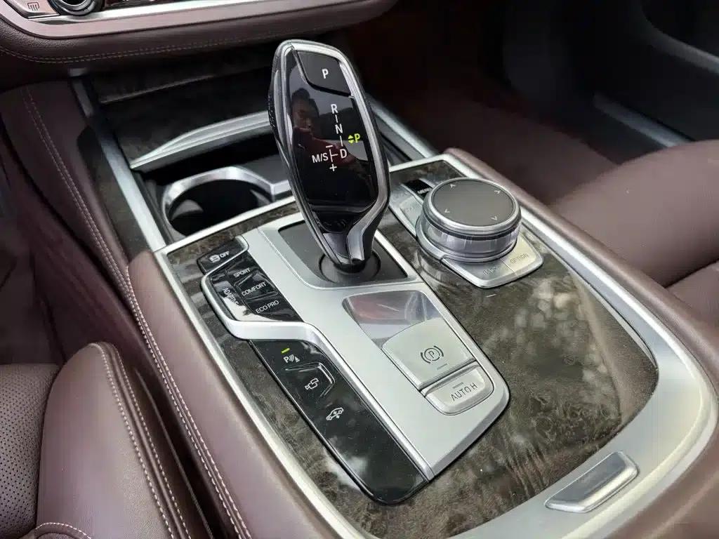 2016 BMW 7 Series 730Li Luxury — миниатюра 9