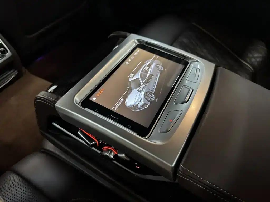2019 BMW 7 Series Facelift 740Li Leading Edition M Sport Package — миниатюра 21