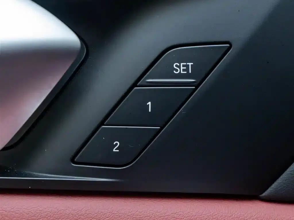 BMW X5 2023 xDrive 30Li Luxury M Sport Package — миниатюра 25
