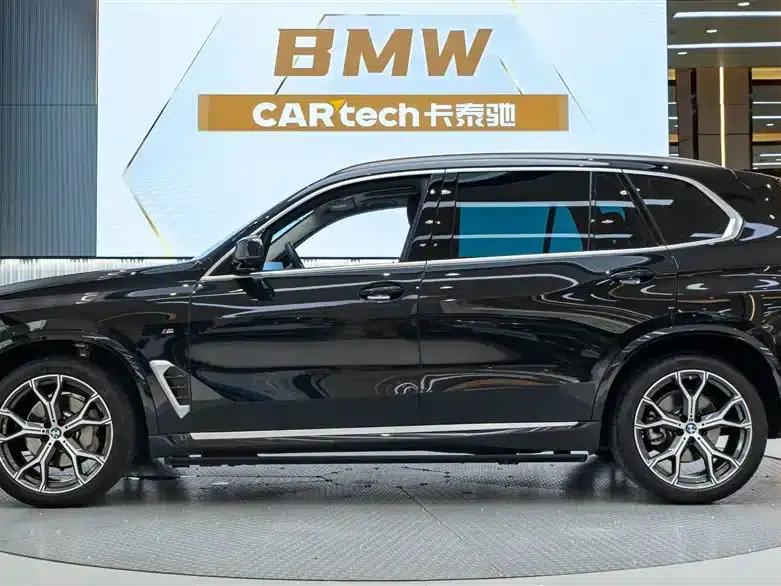 BMW X5 2023 xDrive 30Li Luxury M Sport Package — миниатюра 5