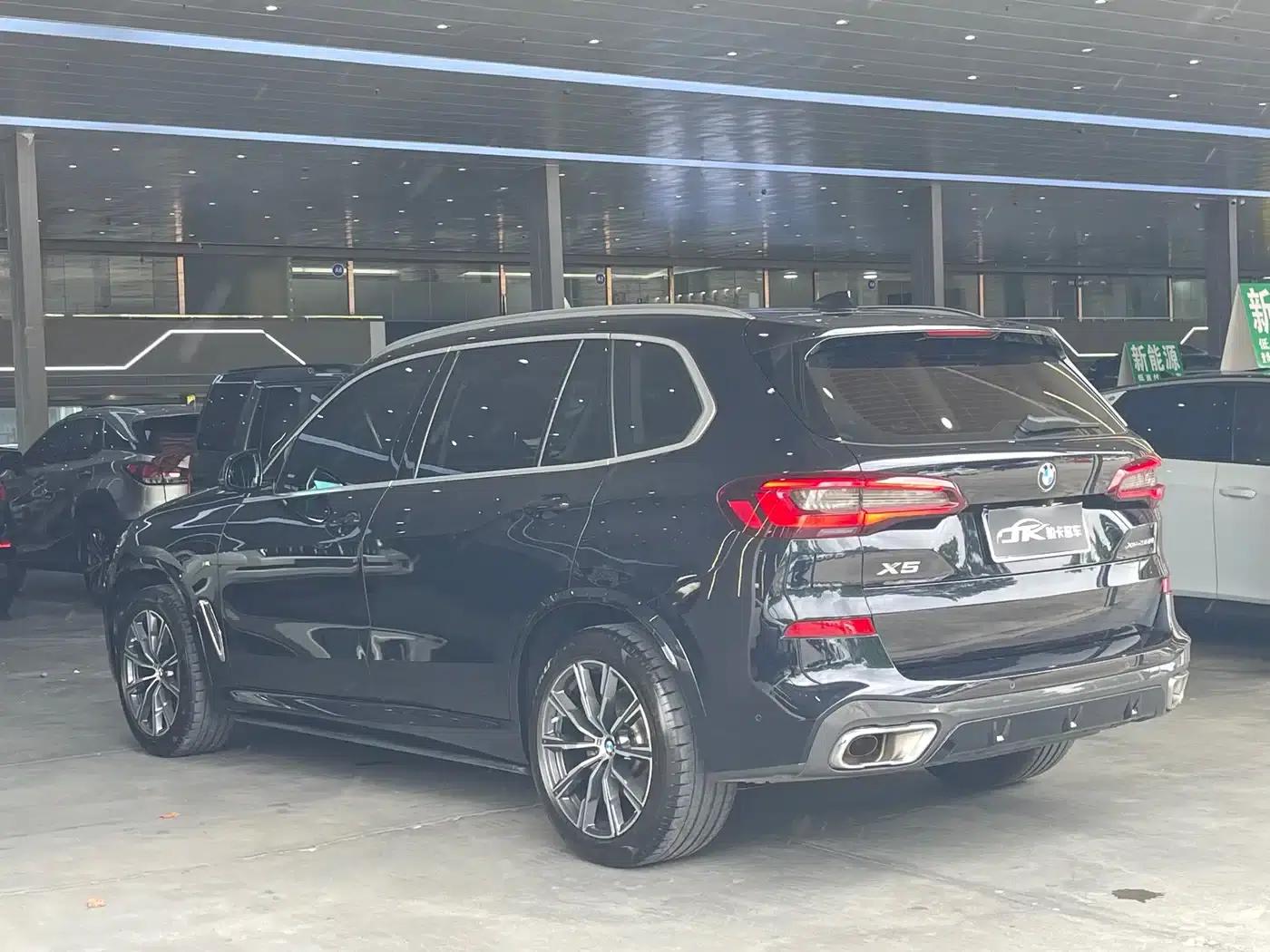 BMW X5 2022 Facelift xDrive 30Li M Sport Package — миниатюра 23