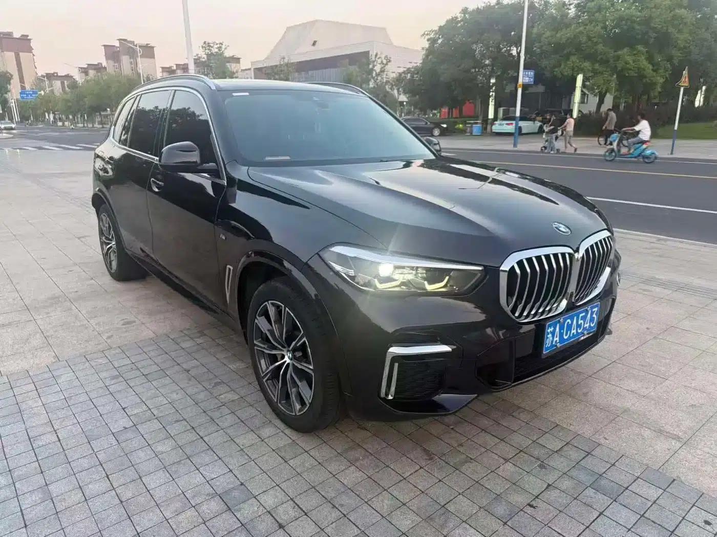 BMW X5 2023 xDrive 30Li M Sport Package — миниатюра 3