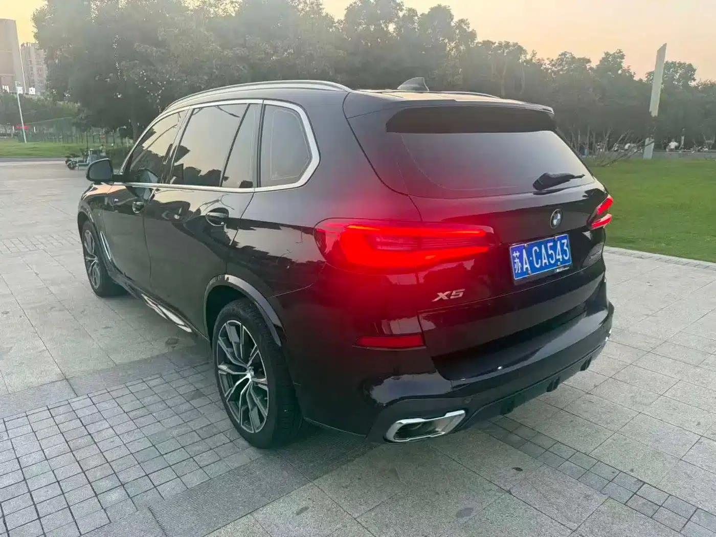 BMW X5 2023 xDrive 30Li M Sport Package — миниатюра 6