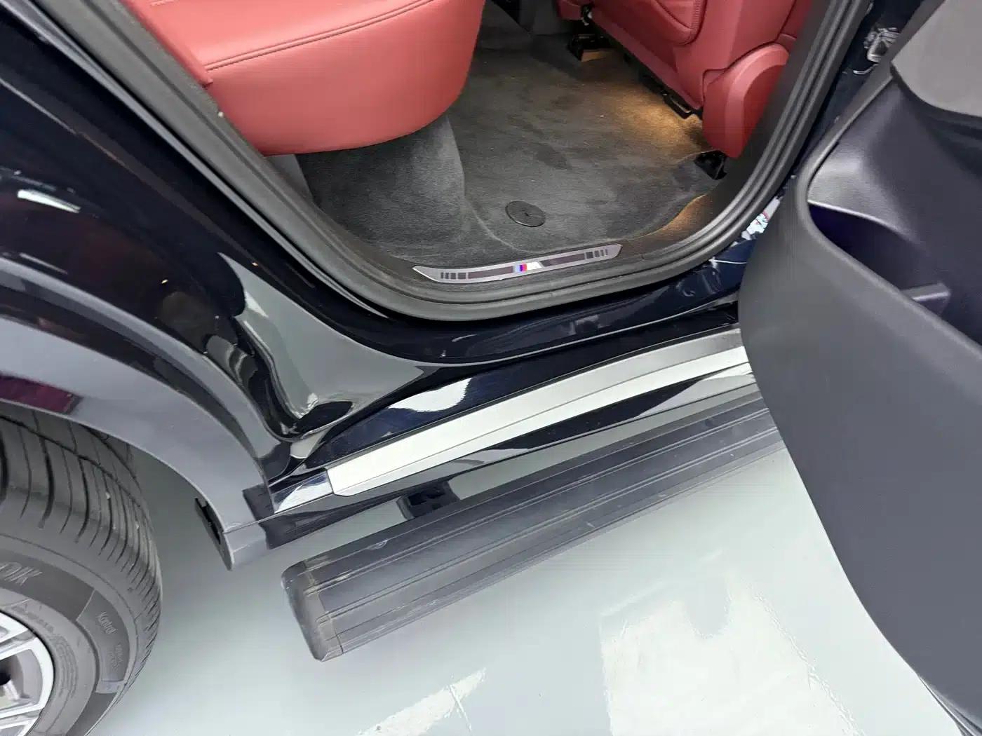 BMW X5 2023 xDrive 30Li M Sport Package — миниатюра 14