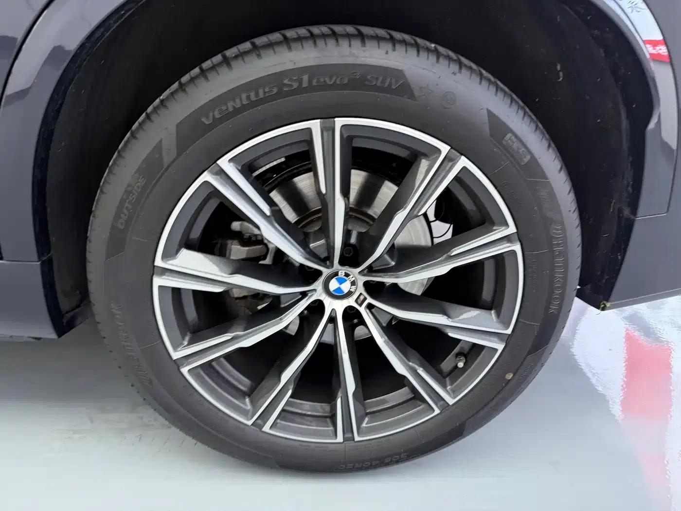 BMW X5 2023 xDrive 30Li M Sport Package — миниатюра 15
