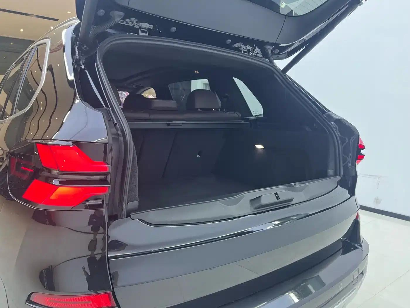 2023 BMW X5 xDrive 40Li M Sport Shadow Edition — миниатюра 21