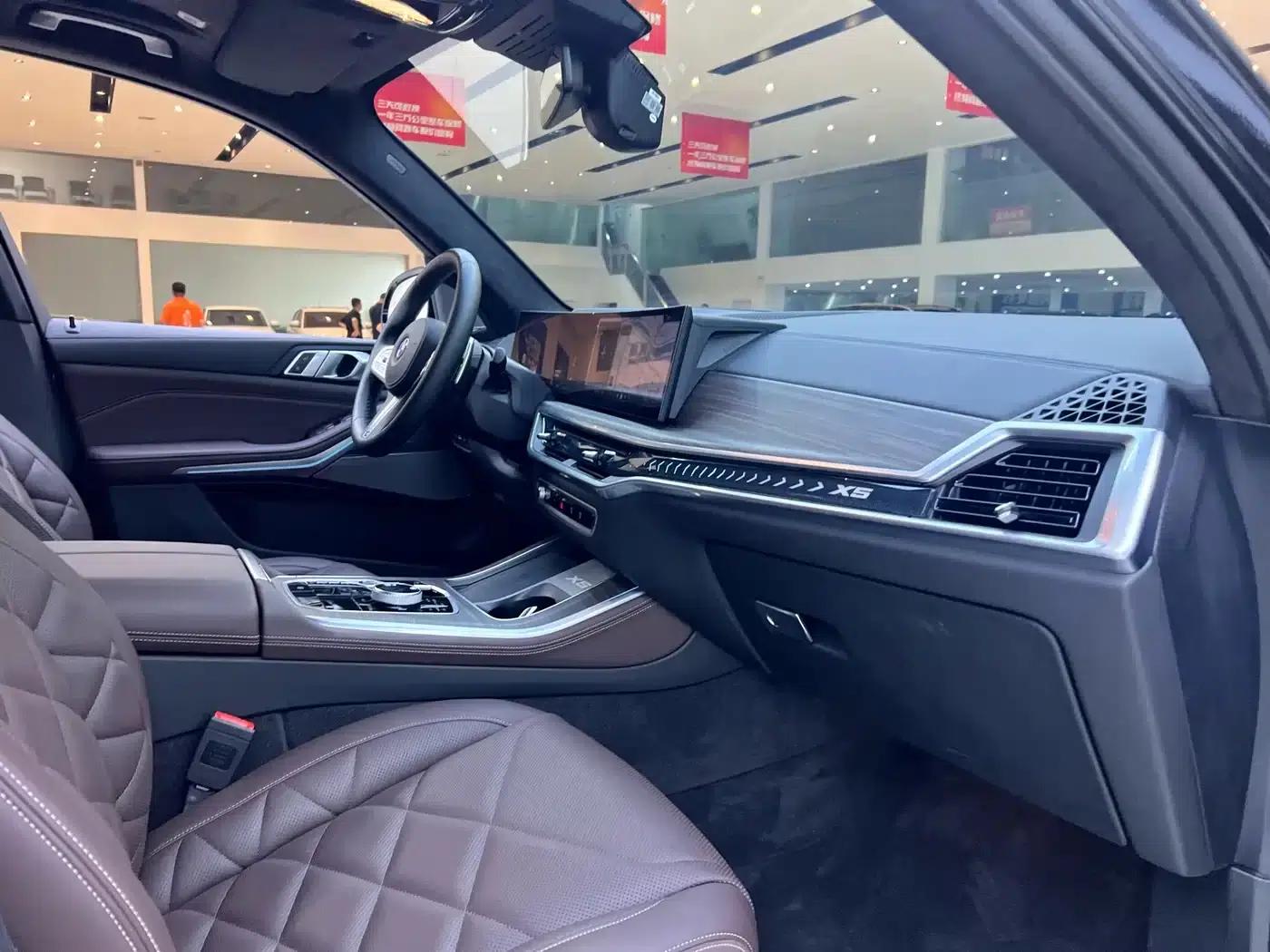 2023 BMW X5 xDrive 40Li M Sport Shadow Edition — миниатюра 23