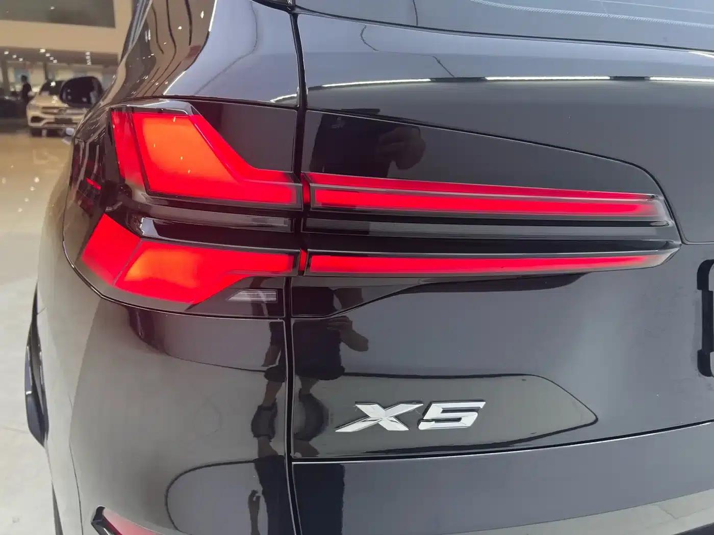 2023 BMW X5 xDrive 40Li M Sport Shadow Edition — миниатюра 8