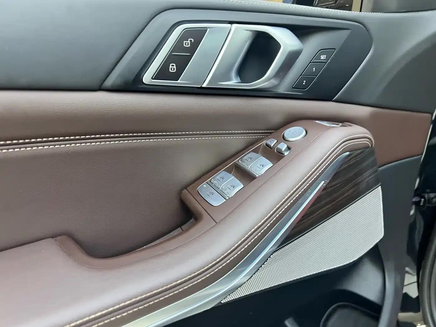 2023 BMW X5 xDrive 40Li M Sport Shadow Edition — миниатюра 10
